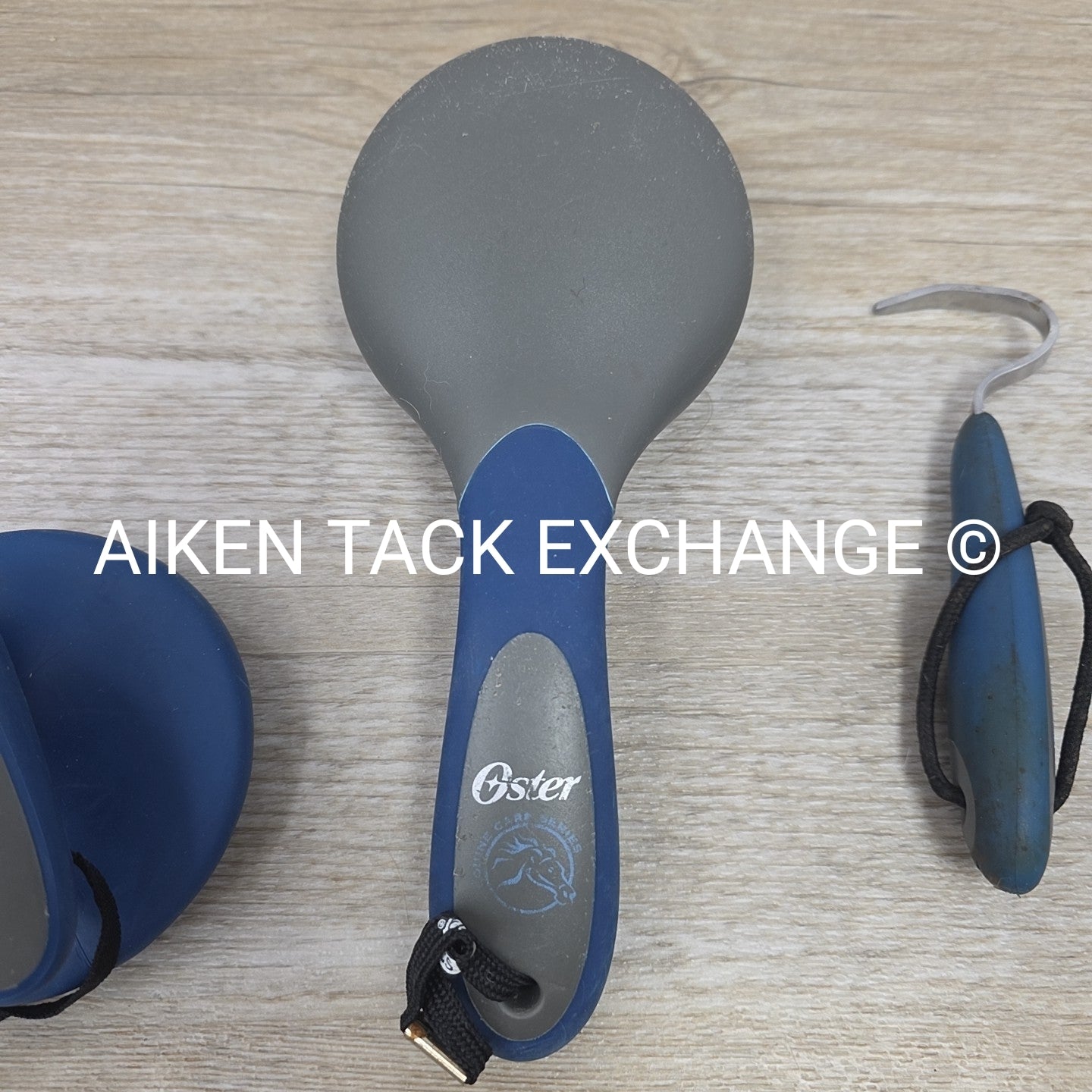 BARGAIN BUNDLE: Oster Course Curry Comb, Hoof Pick, & Mane and Tail Brush