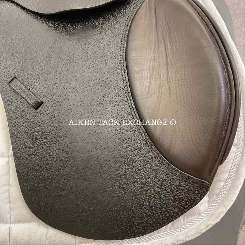 True Brit All Purpose Jump Saddle, 17" Seat, Medium Tree, Foam Panels