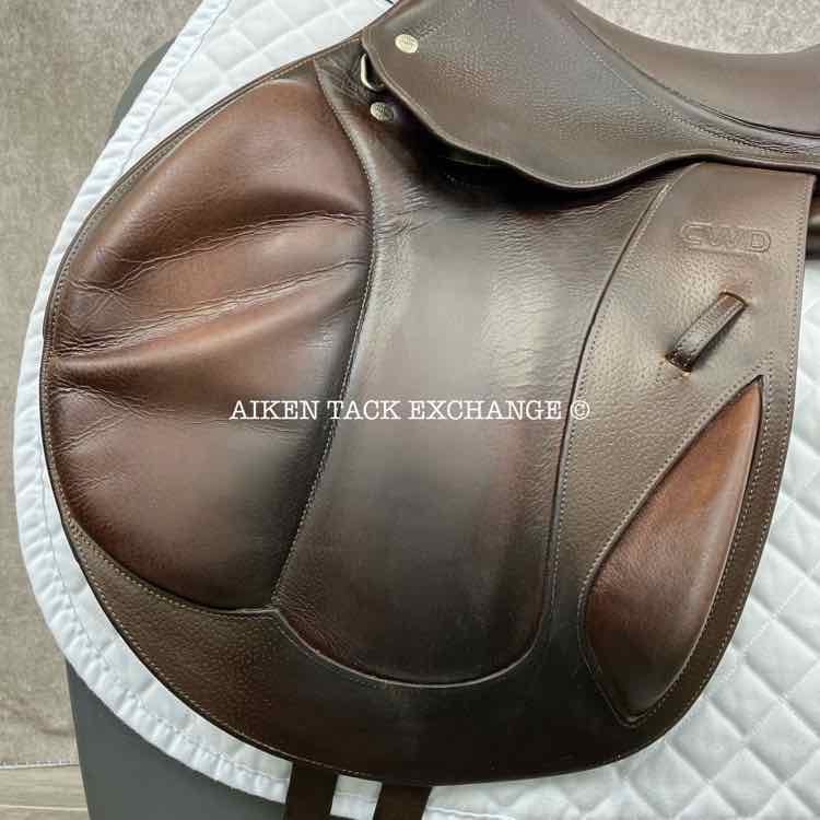 2009 CWD SE04 Monoflap Jump Saddle, 17.5" Seat, 3A Flap, Medium Wide Tree, Foam Panels, Full Buffalo Leather