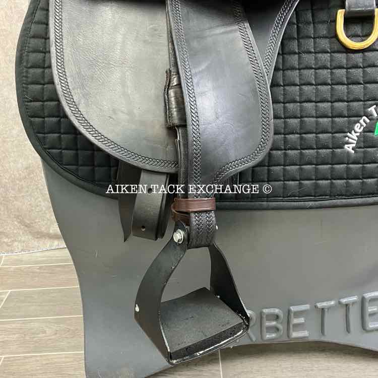2005 Tucker 146 Classic River Plantation Endurance Saddle, 17.5" Seat, Medium Tree - Semi QH Bars