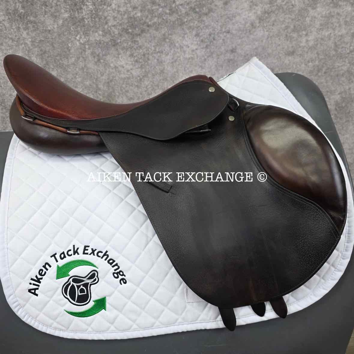 Beval Jump Saddle, 17.5"/18" Seat, Forward Flap, Medium Tree, Foam Panels