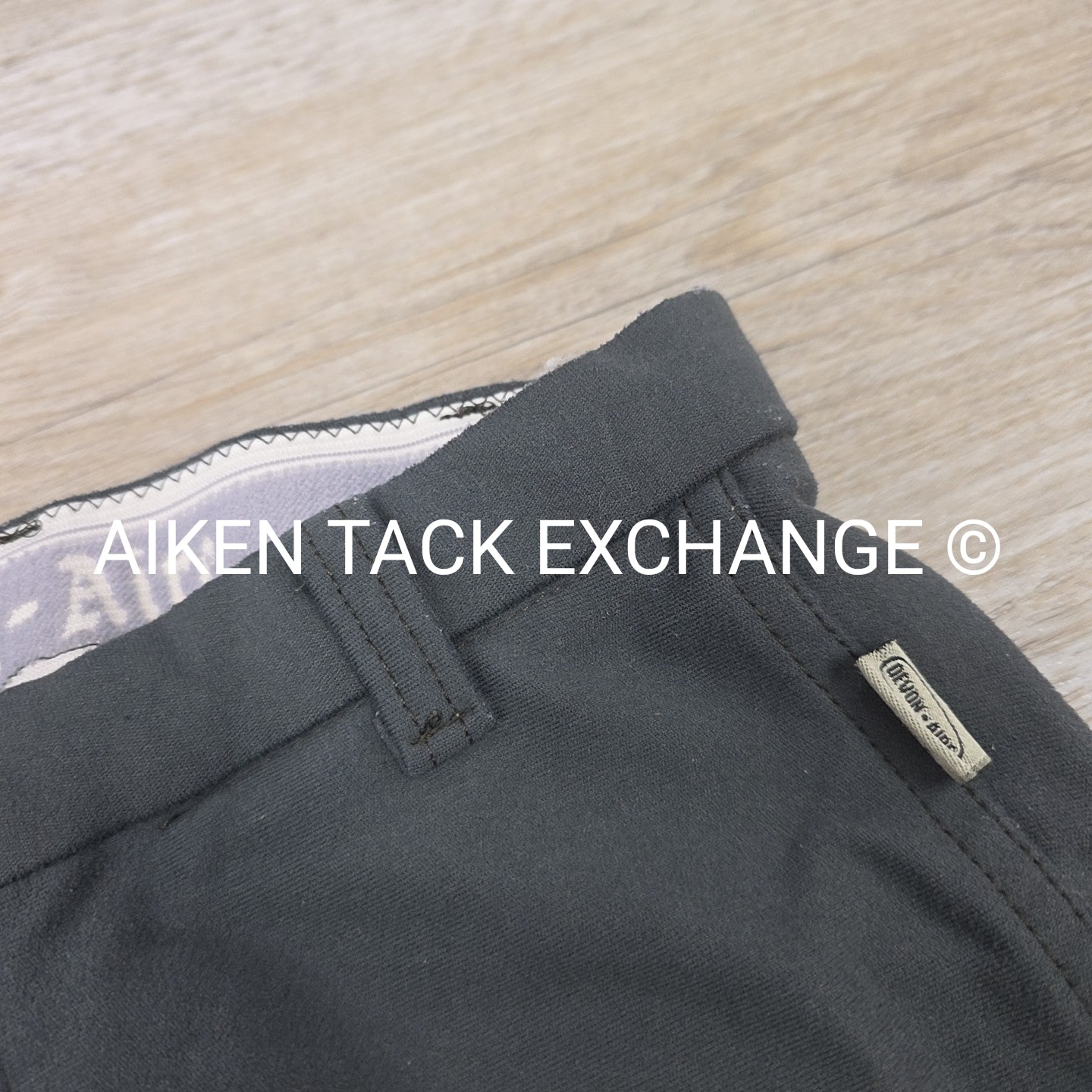 Devon-Aire Knee Patch Breeches, Size 26