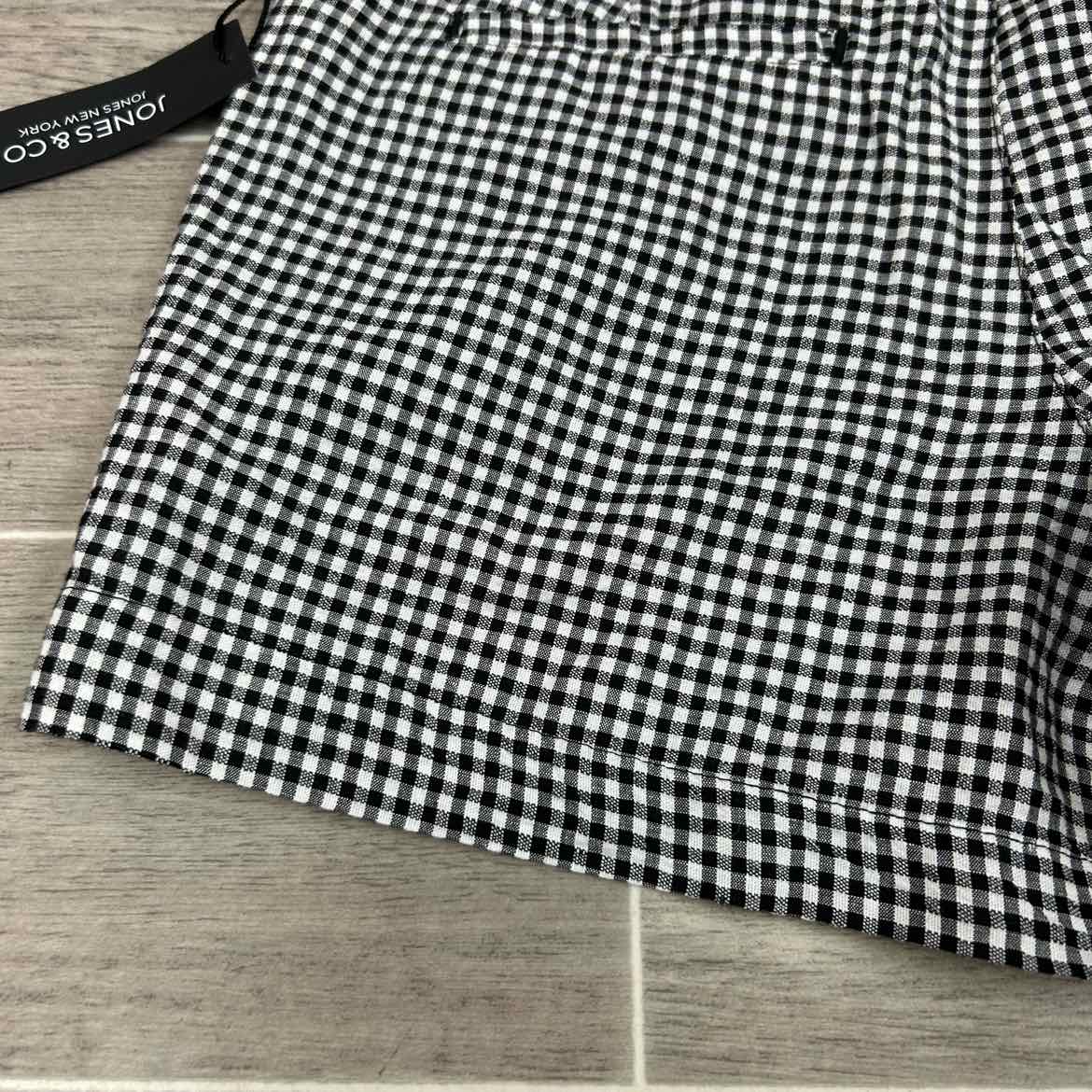 Jones & Co. Gray Houndstooth Shorts, Size 6