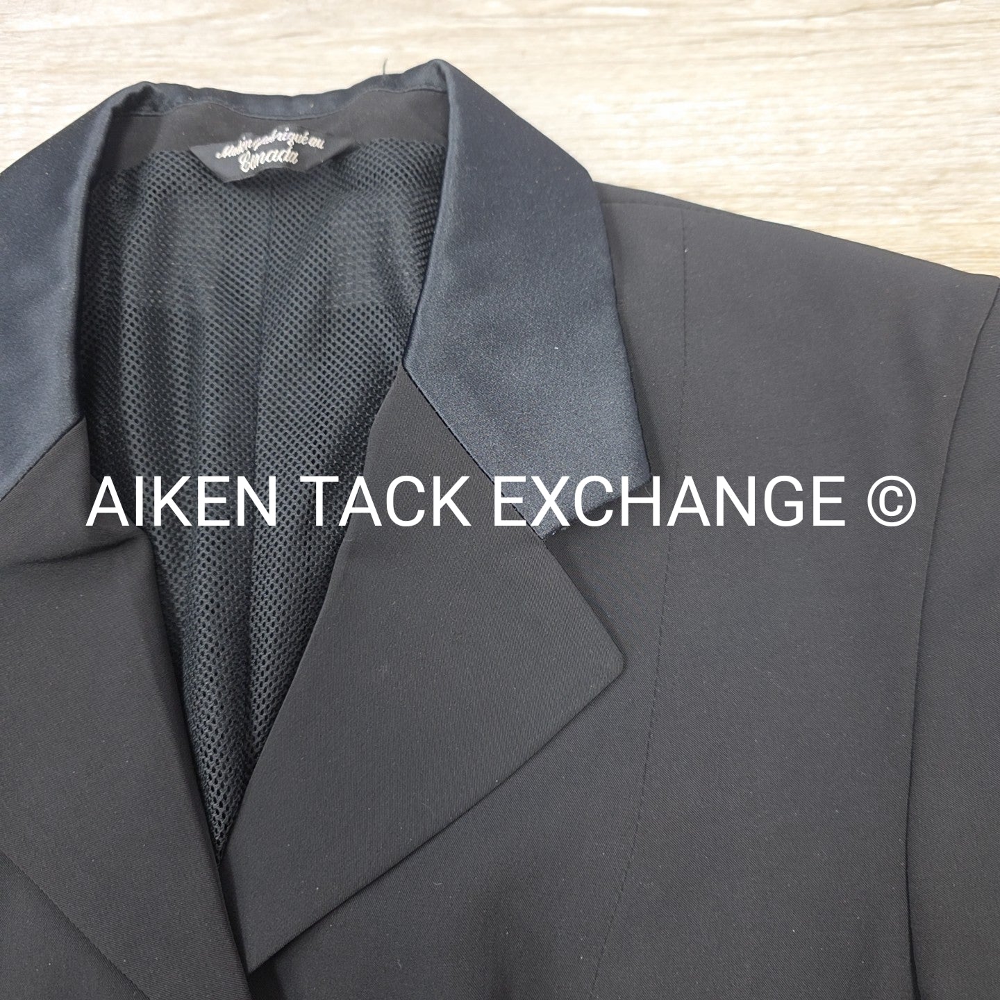 Grand Prix 4 Button Show Coat, Size 12 T Slim