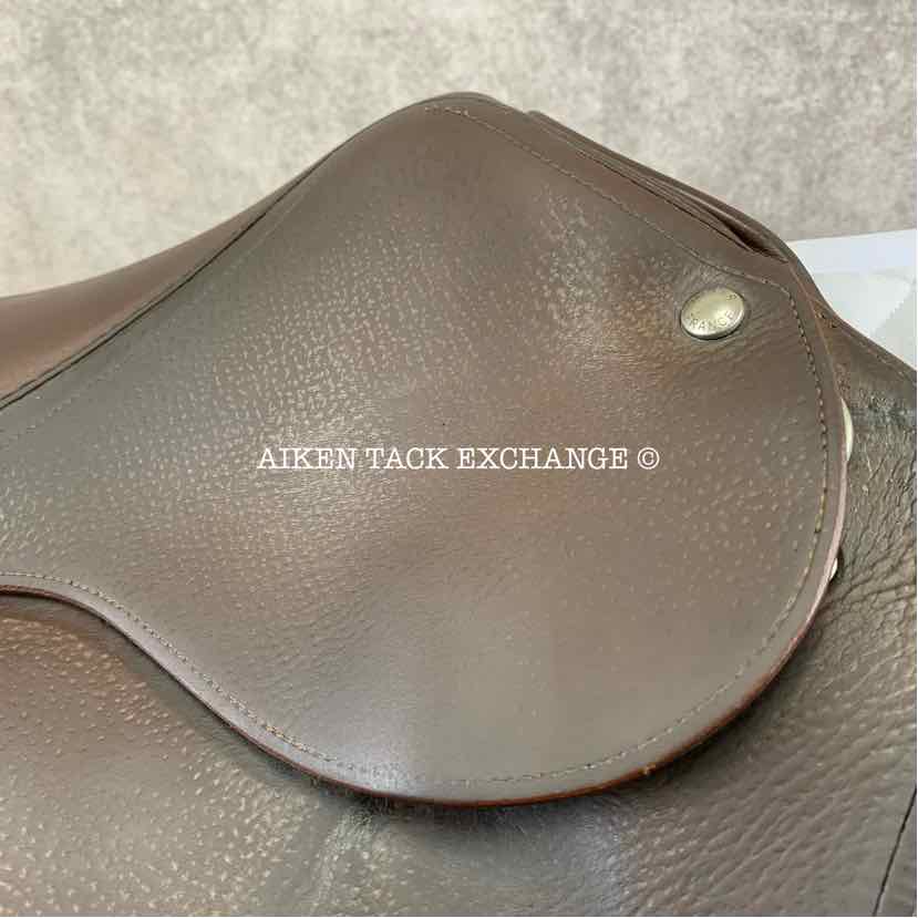 **SOLD** 2014 Meyer Act 1 Close Contact Jump Saddle, 17" Seat (Semi-Deep), Medium Tree, 4 Flap (Regular), Foam Panels