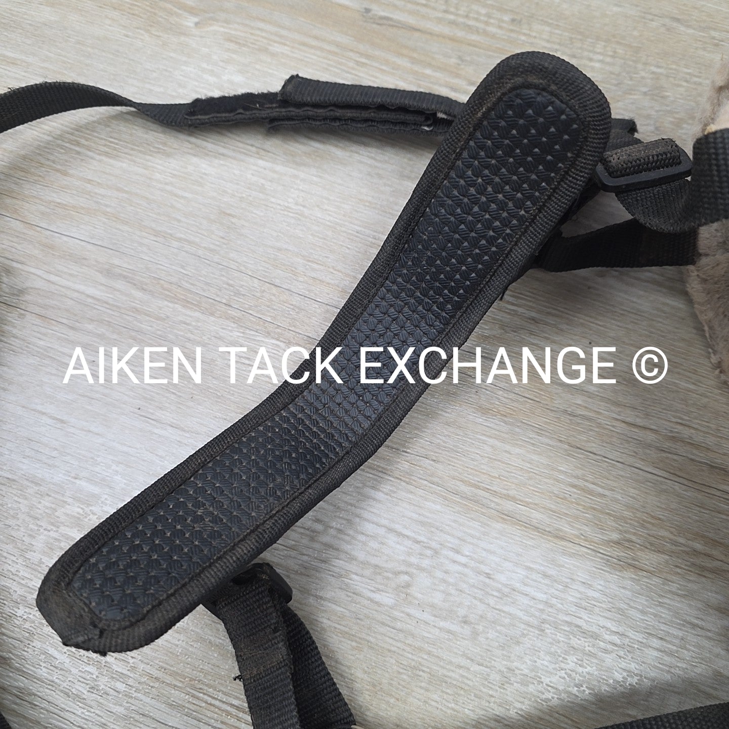 BARGAIN BUNDLE: Shires FreeGraze Deluxe Comfort Grazing Muzzle & GreenGuard Graz