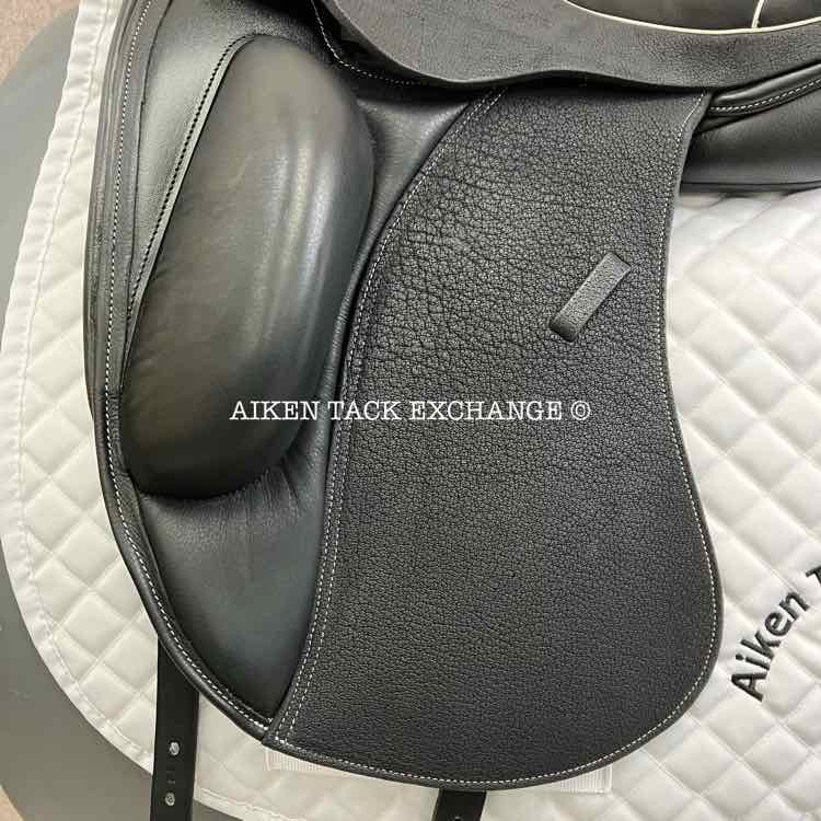 2023 Custom Saddlery Wolfgang Solo MKII Monoflap Dressage Saddle, 17.5" Seat, Adjustable Tree, Wool Flocked Panels