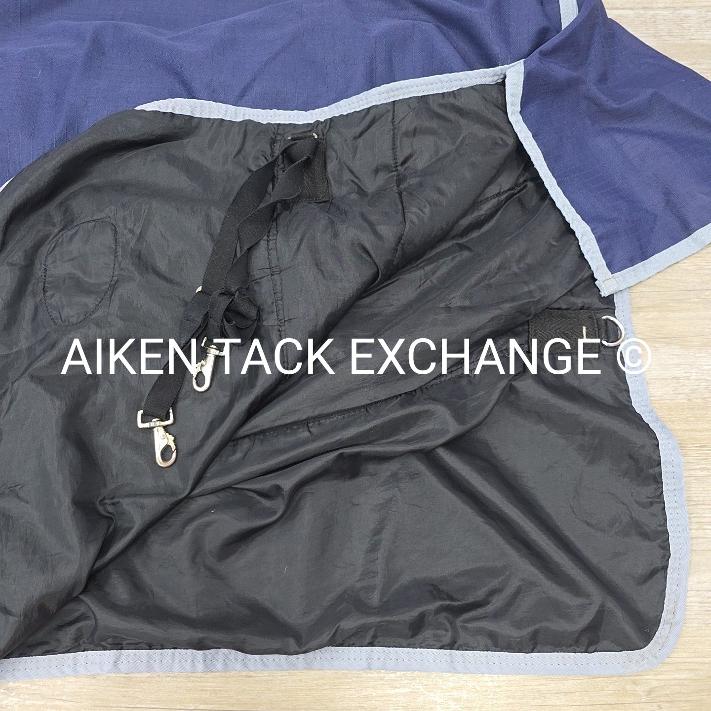Masta Medium Weight Turnout Blanket, 84"