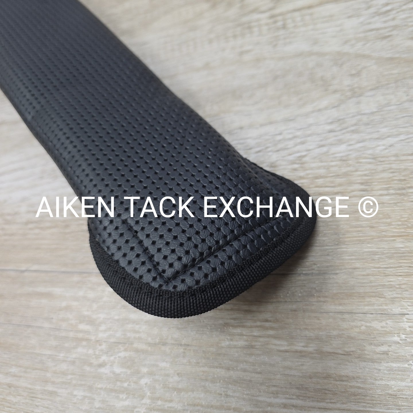Synthetic Girth with Elastic at One End, Black, 48"