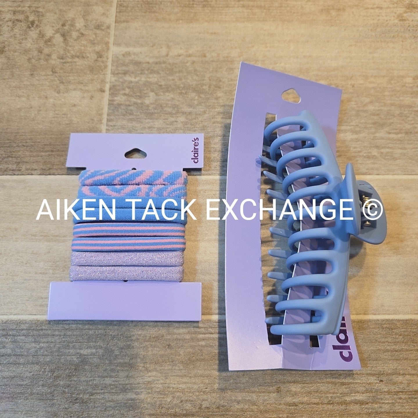 Claire's Hair Bundle - 1 Claw Clip, 1 Pack of Hair Ties