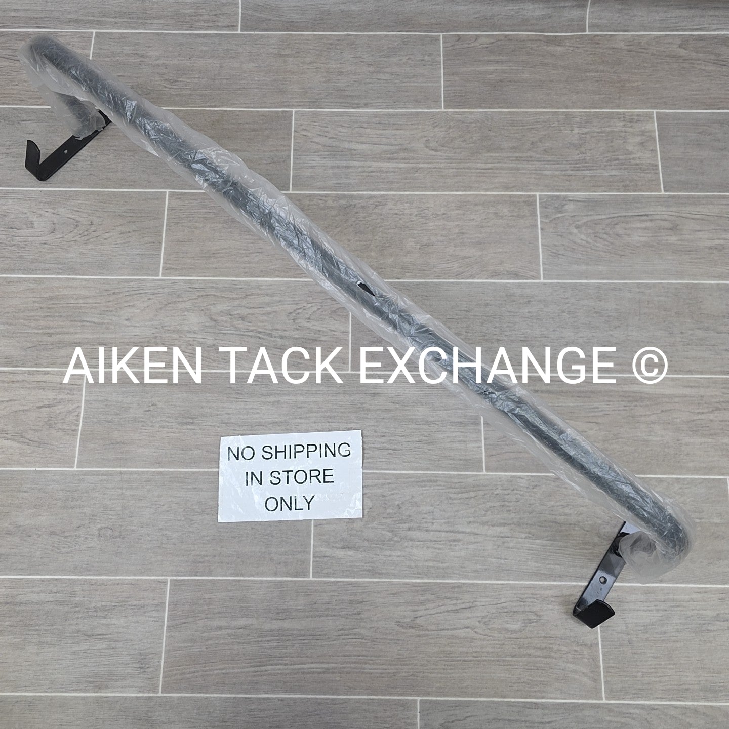 Blanket Bar with Tack Hangers