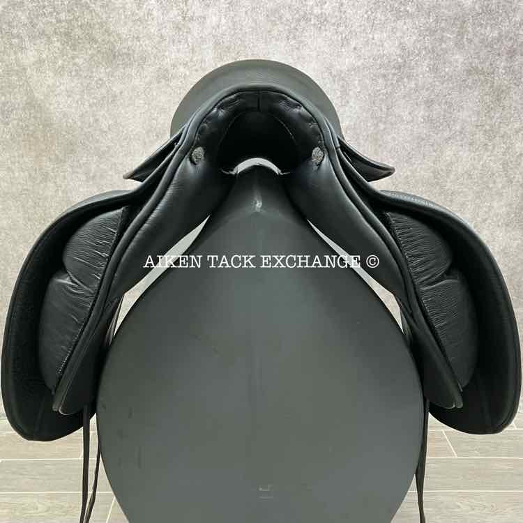 **SOLD** 2008 Stubben Genesis Dressage Saddle, 18" Seat, 28 cm Tree - Medium/Medium Narrow, Wool Flocked Panels