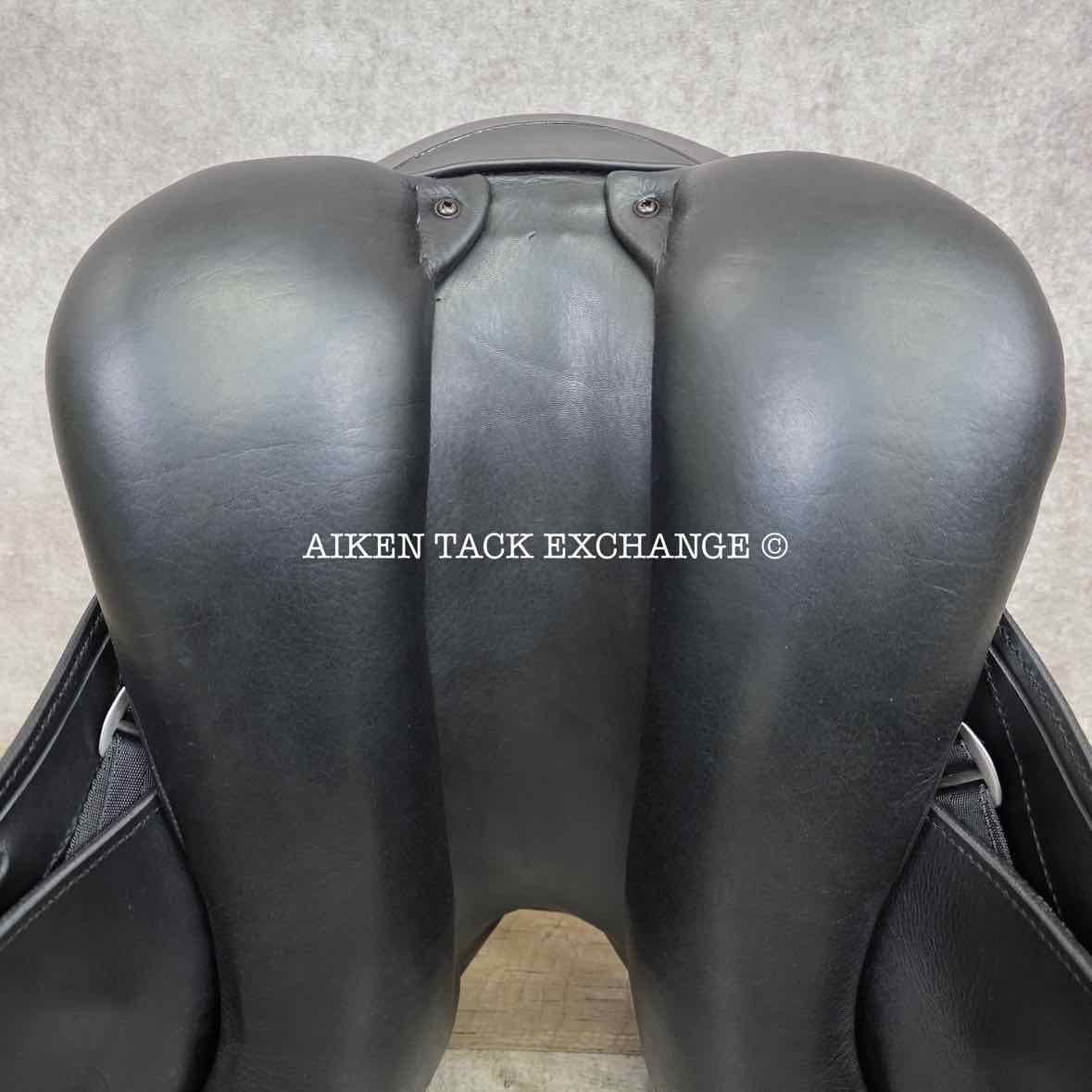 2005 Schleese Derby Dressage Saddle, 17.5" Seat, Adjustable AdapTree, Wool Flocked Panels