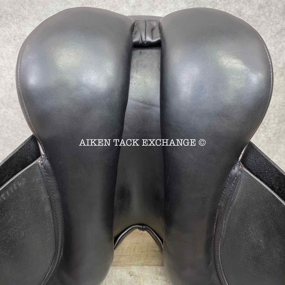 **SOLD** 1994 County Competitor Dressage Saddle, 17" Seat, MW/W Tree, Wool Flocked Panels