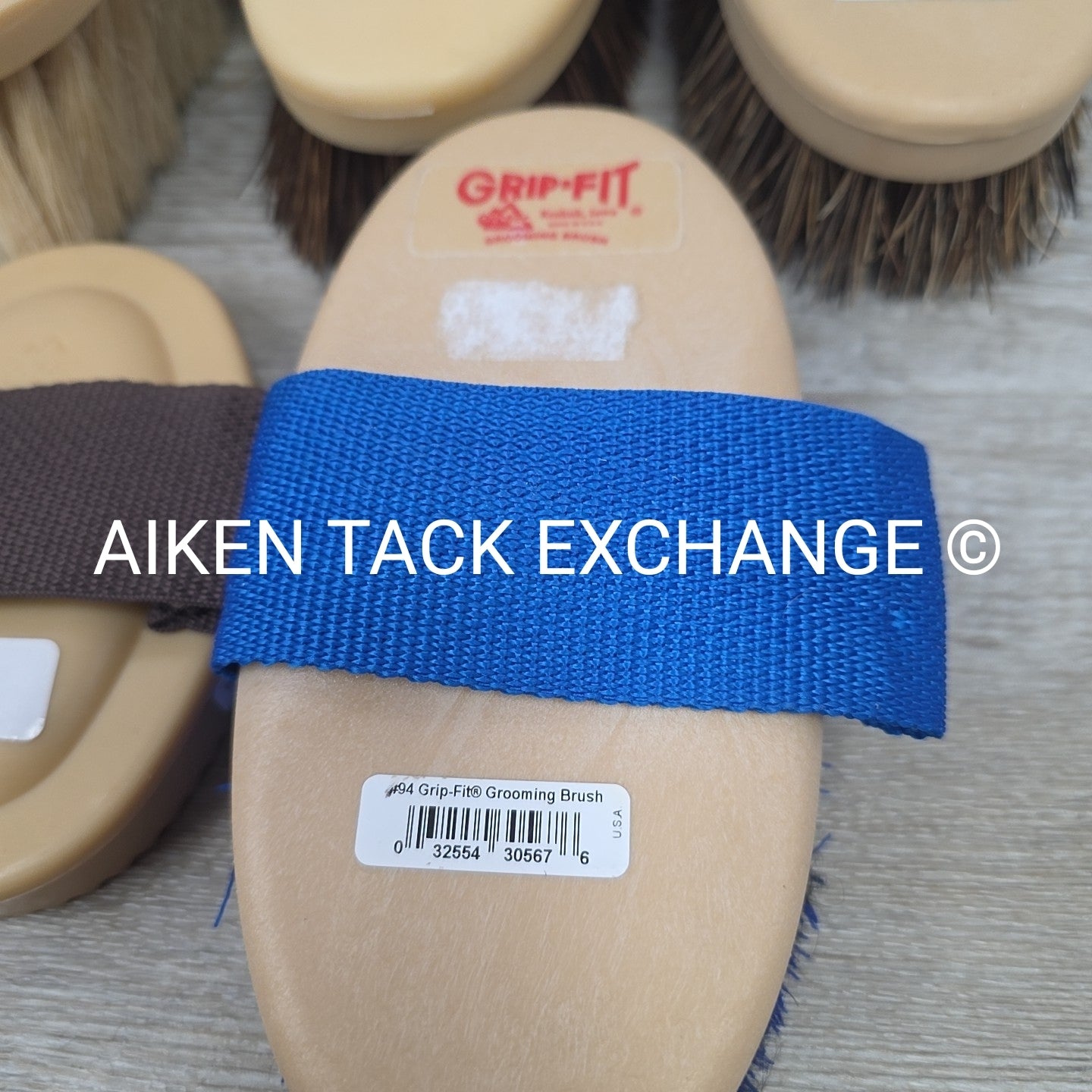 BARGAIN BUNDLE: Decker's Grip It Brush Set, Set of 6