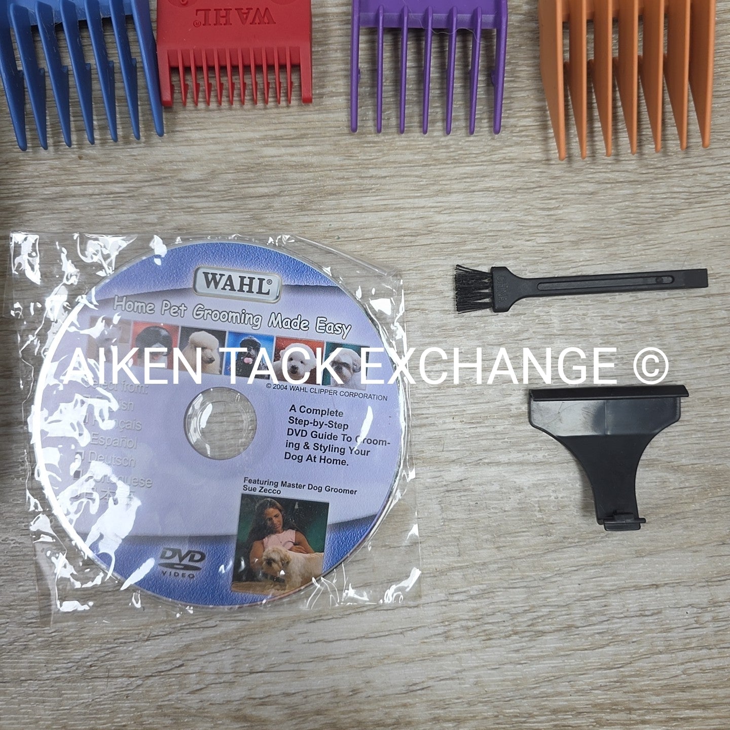 Wahl Cippers with Case and Accessories