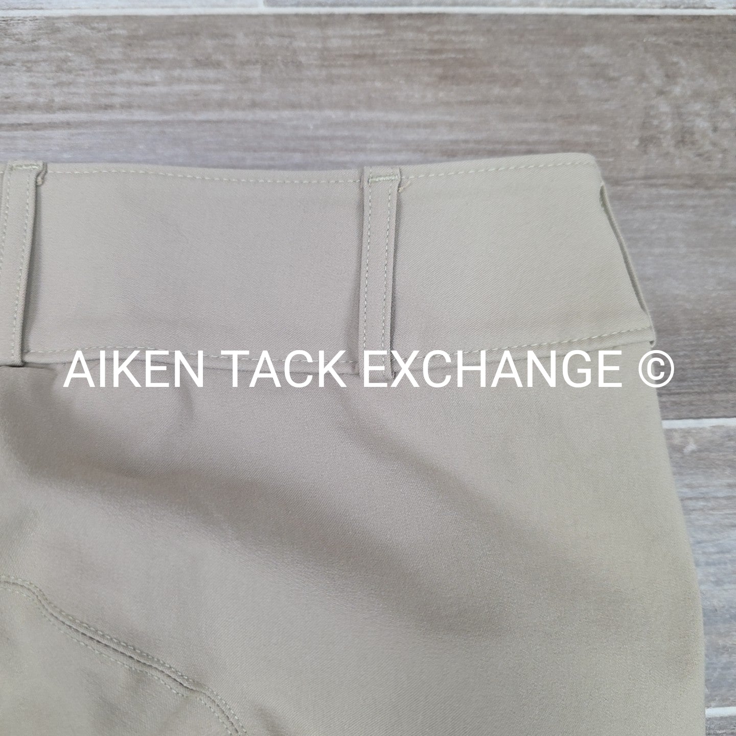 Tailored Sportsman Trophy Hunter Knee Patch Breeches, Size 30 R