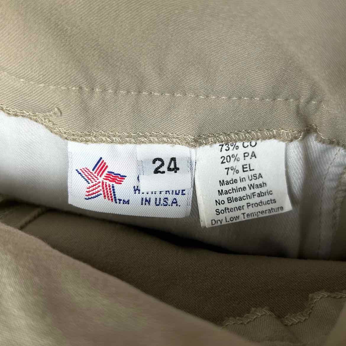 Tailored Sportsman Trophy Hunter Knee Patch Breeches, Size 24 R