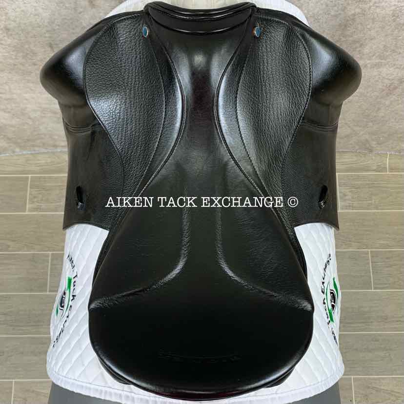 **SOLD** 2012 Stubben Genesis CL Deluxe Dressage Saddle, 17.5" Seat with Biomex, 30 cm Tree - MW , Wool Flocked Panels