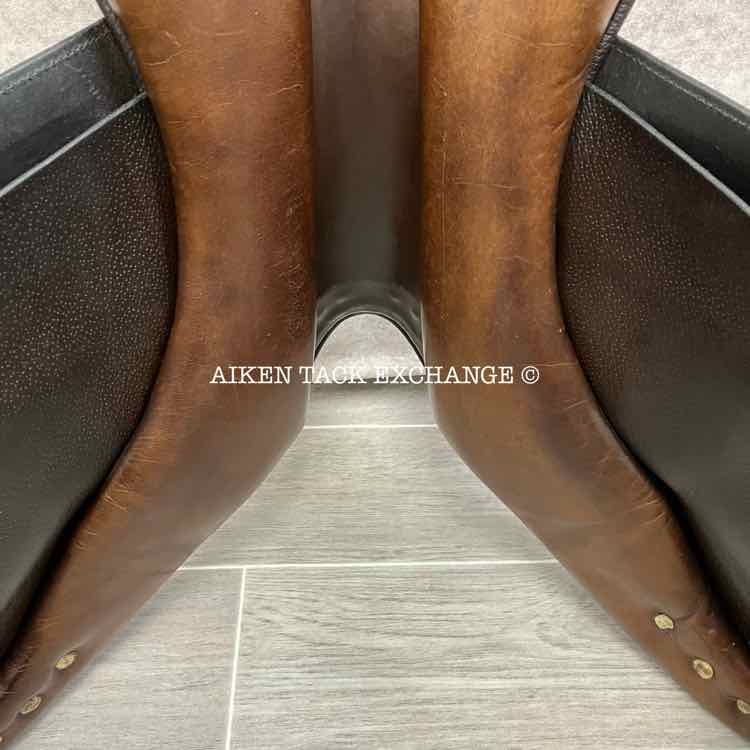 English Close Contact Jump Saddle, 17" Seat, Medium Tree, Foam Panels