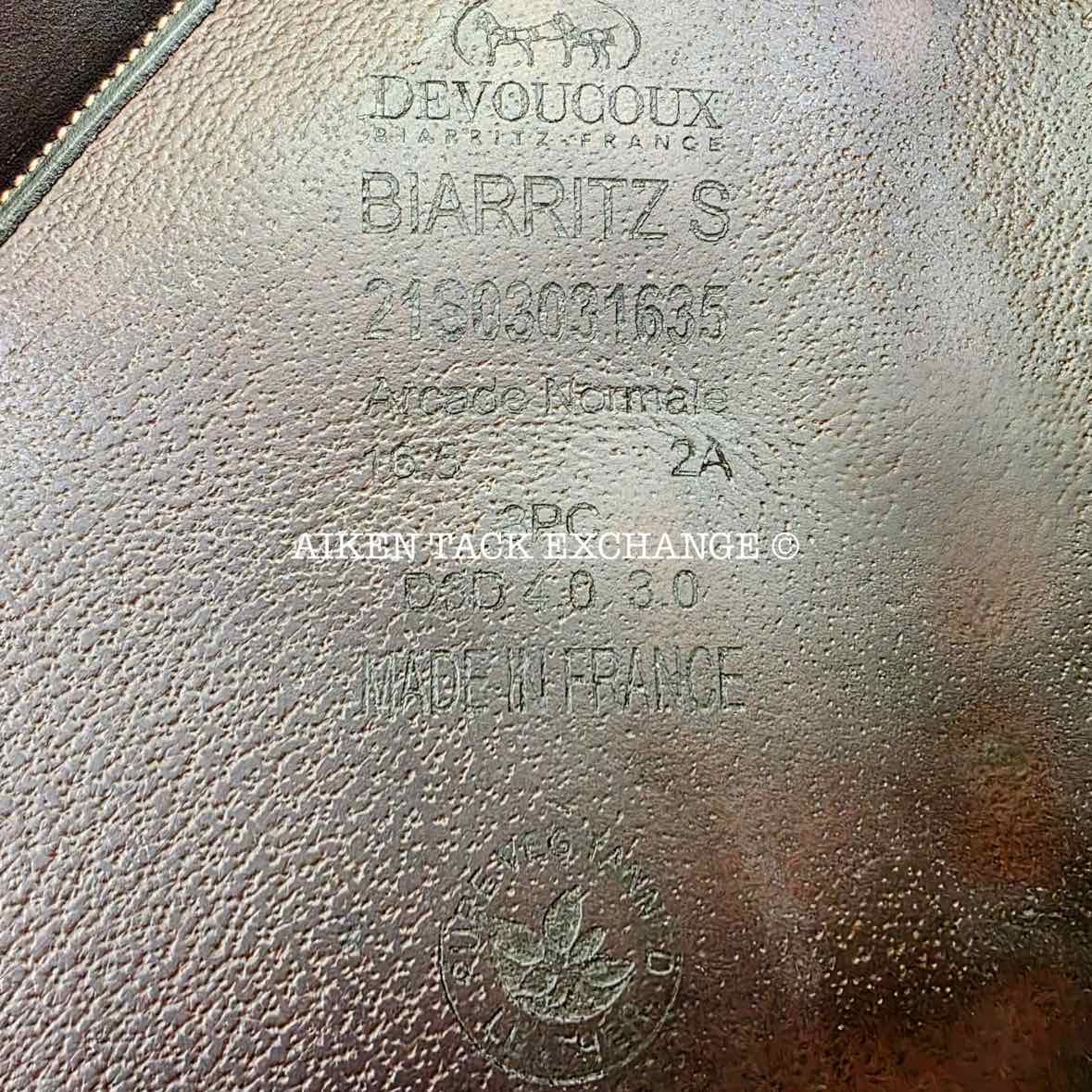 2021 Devoucoux Biarritz S Close Contact Jump Saddle, 16.5" Seat, 2A Flap, M/MW Tree, D3D Panels