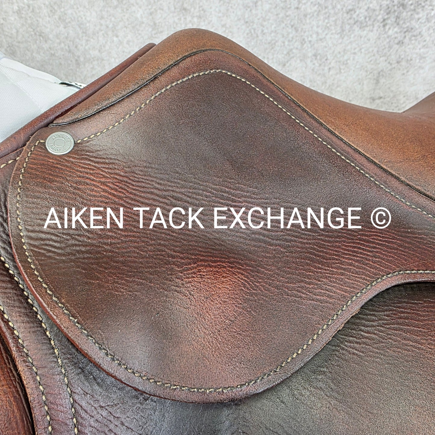 2014 Antares Evolution Close Contact Jump Saddle, 17.5" Seat, 4AB Flap, M/MW Tree, Foam Panels