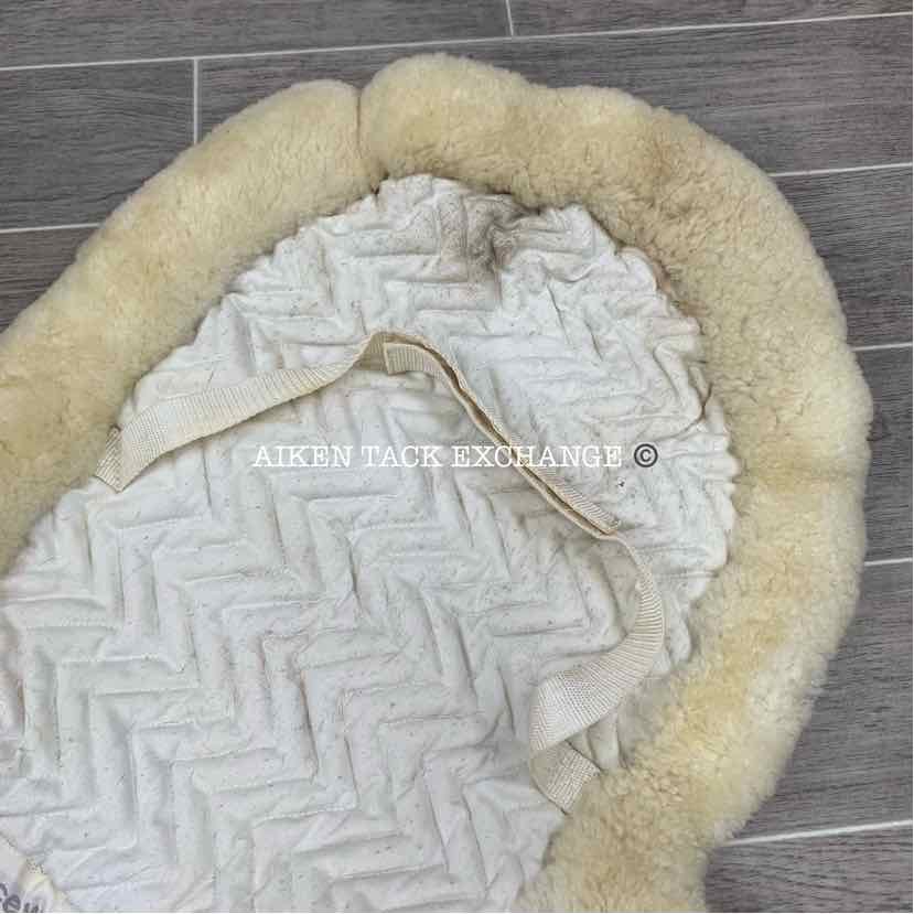 Fleeceworks Sheepskin Field Hunter Fox Hunter Pad with Front Roll & Full Trim