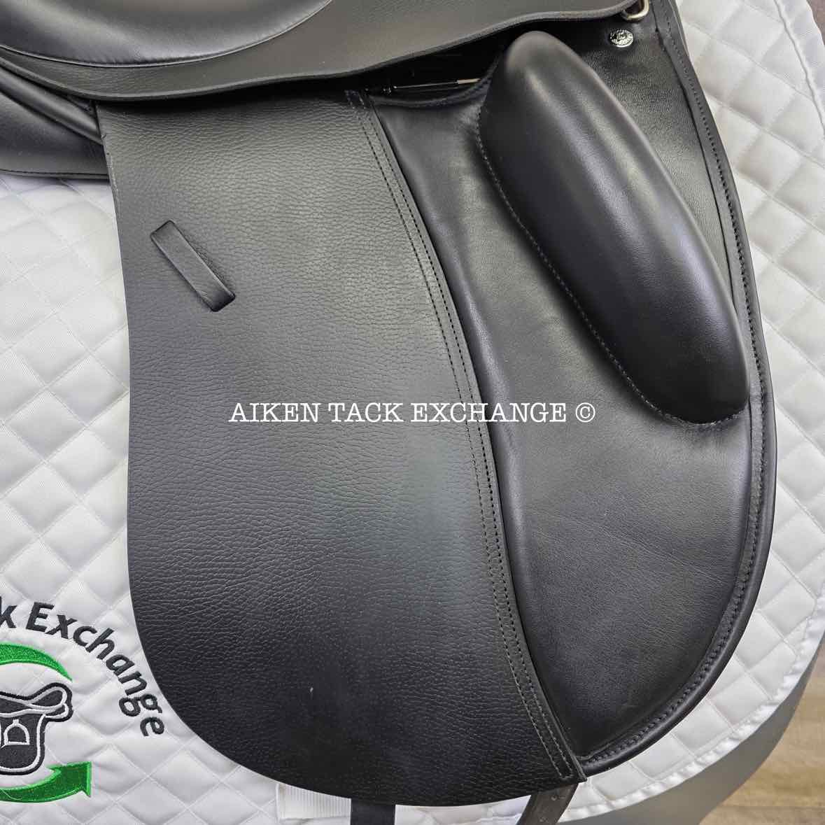 2021 Custom Saddlery Signature Wolfgang Solo Dressage Saddle, 17" Seat, Adjustable Tree, Wool Flocked Panels