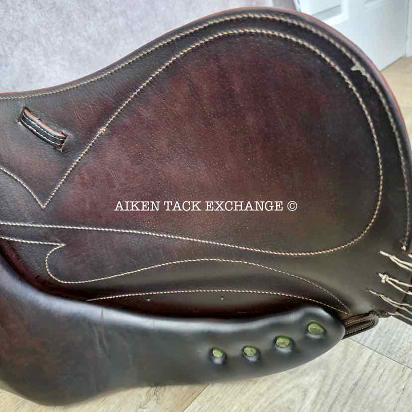 2005 Devoucoux Makila Monoflap Dressage Saddle, 17.5" Seat, 2A Flap, Medium Wide Tree, Foam Panels, Full Buffalo Leather