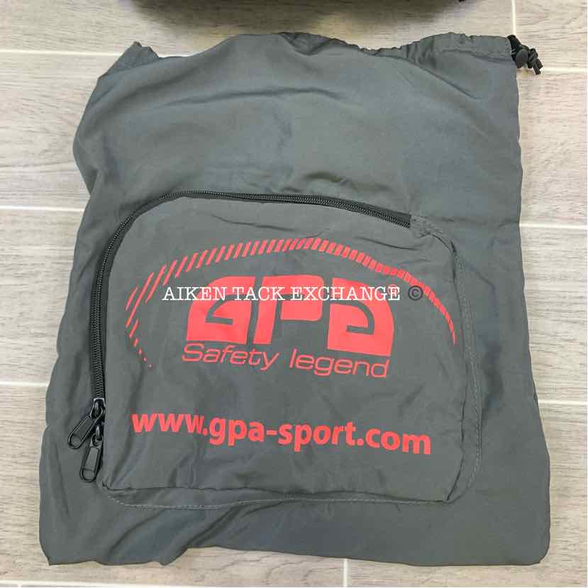 GPA Groom/Helmet Ring Side Bag w/ Helmet Bag