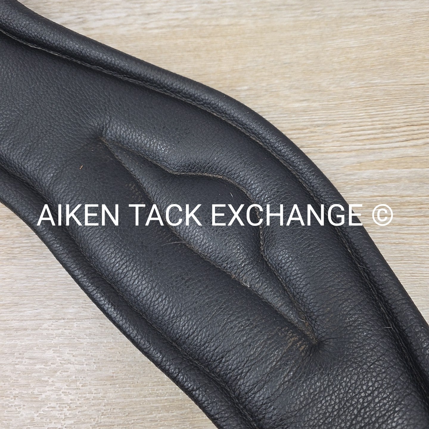 Kentaur Geneva Anatomic Dressage Girth, Black, 65 cm (26 in)