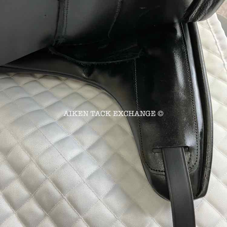 2024 Custom Saddlery Everest R Monoflap Dressage Saddle, 18" Seat, Adjustable Tree, Wool Flocked Panels