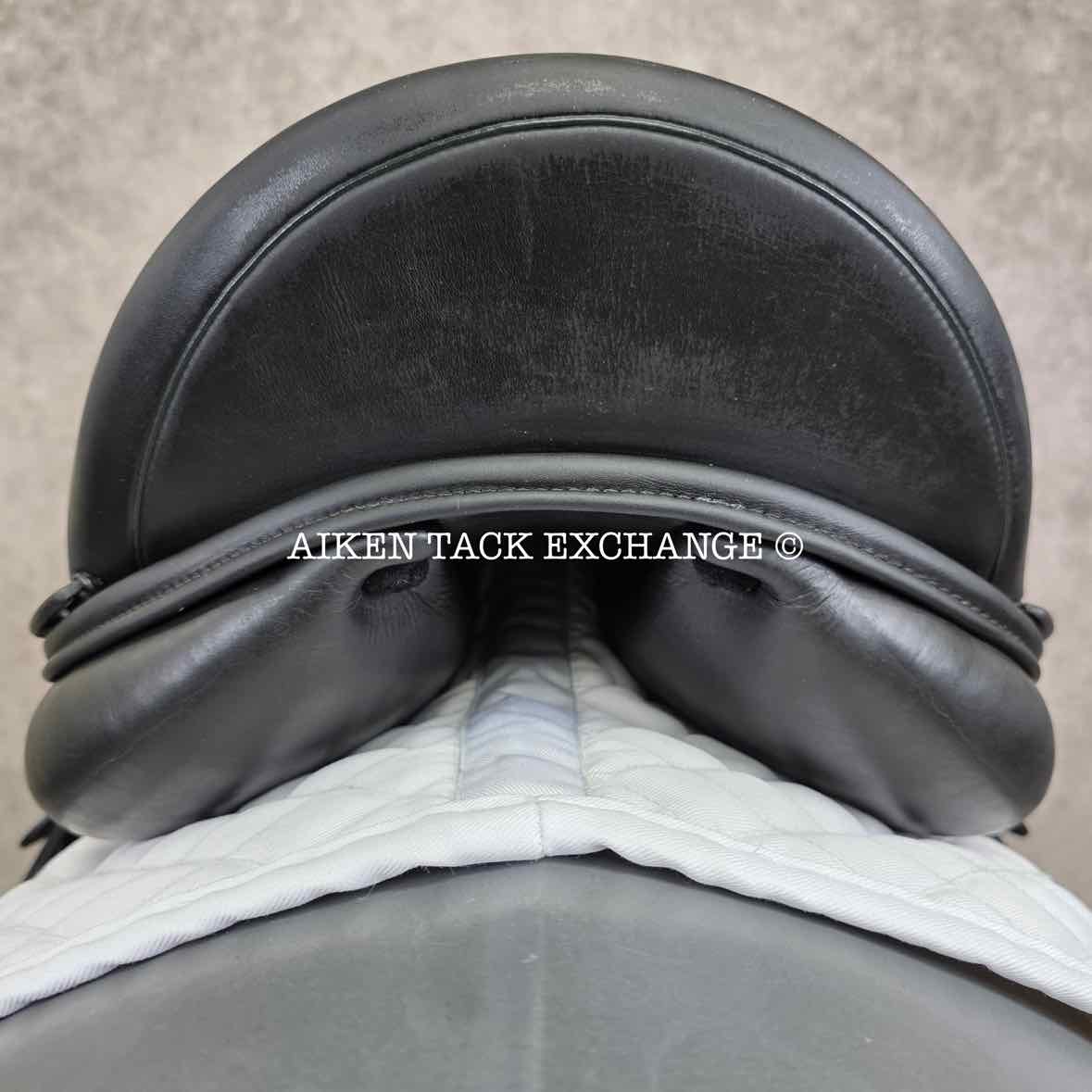2007 Amerigo Vega Dressage Saddle, 17" Seat, Medium Tree, Wool Flocked Panels
