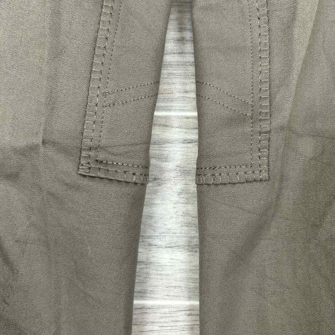 Eqituff Children's Knee Patch Breeches, Brown, Size 10, Brand New