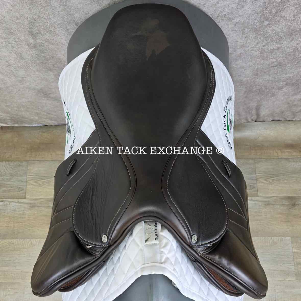 **SOLD** Royal Heritage Emile Close Contact Jump Saddle, 18.5"/19" Seat, Spectrum Adjustable Tree, Wool Flocked Panels