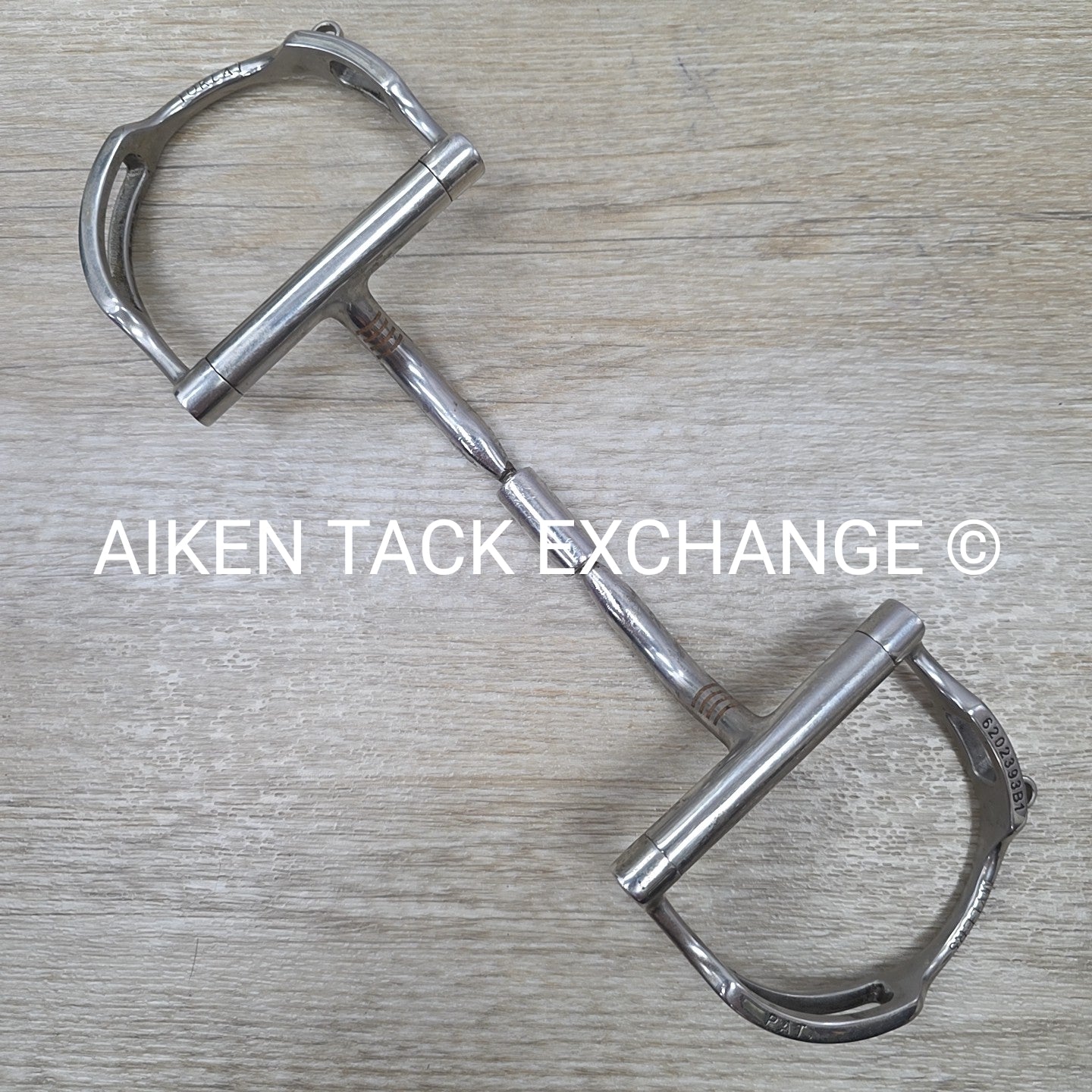 Myler Dee with Hooks and Comfort Snaffle Wide Barrel MB 02 5.5"
