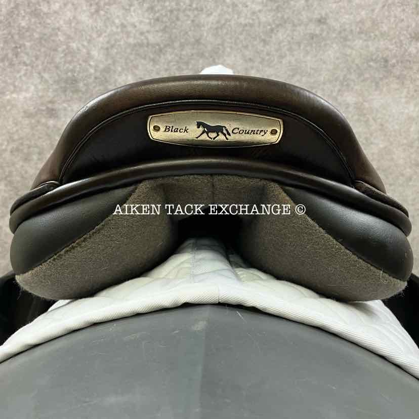 2013 Black Country Solare Jump Saddle, 17.5" Seat, Medium/Medium Wide Tree, Wool Flocked Serge Panels