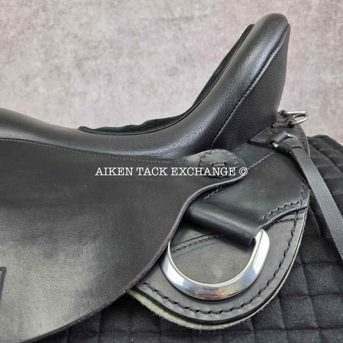 Kuda Flex Trail Saddle, 16.5" Seat, Flex Tree - Wide