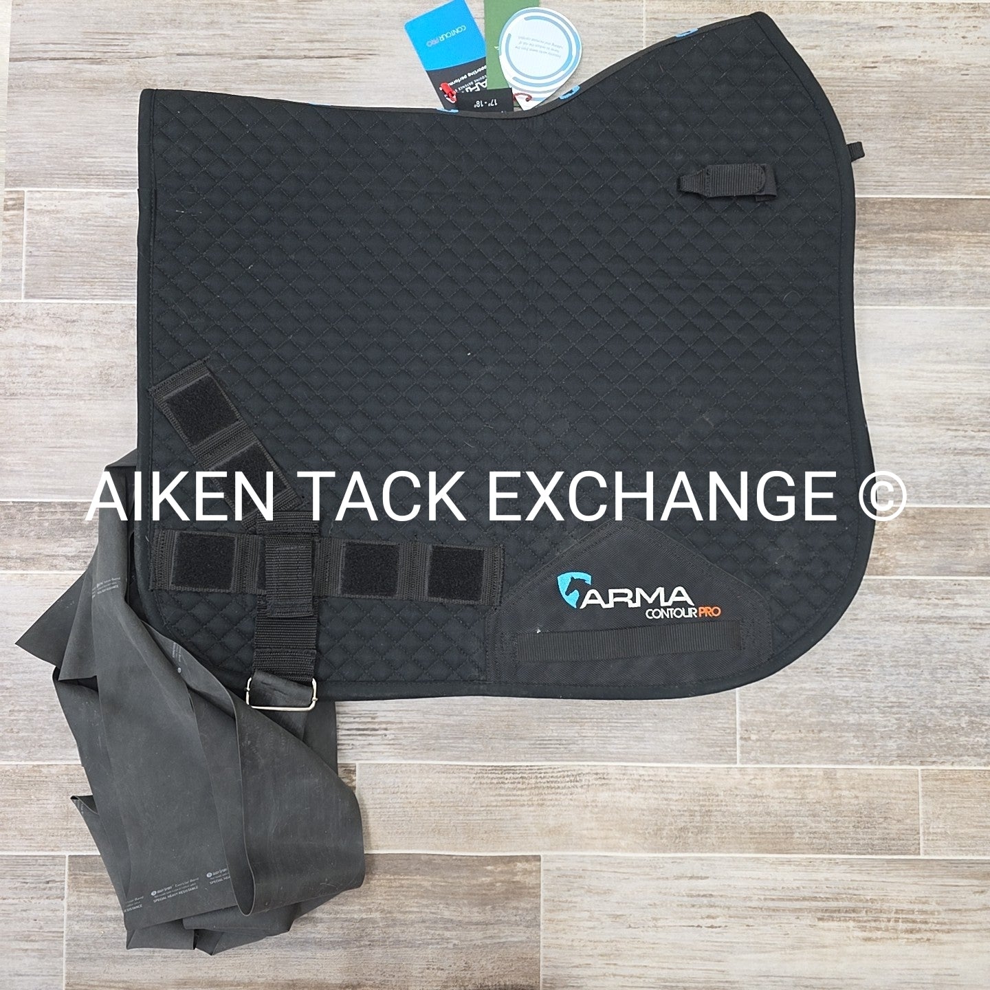 Shires Arma Contour Pro Dressage Saddle Pad with Elastic Training Bands
