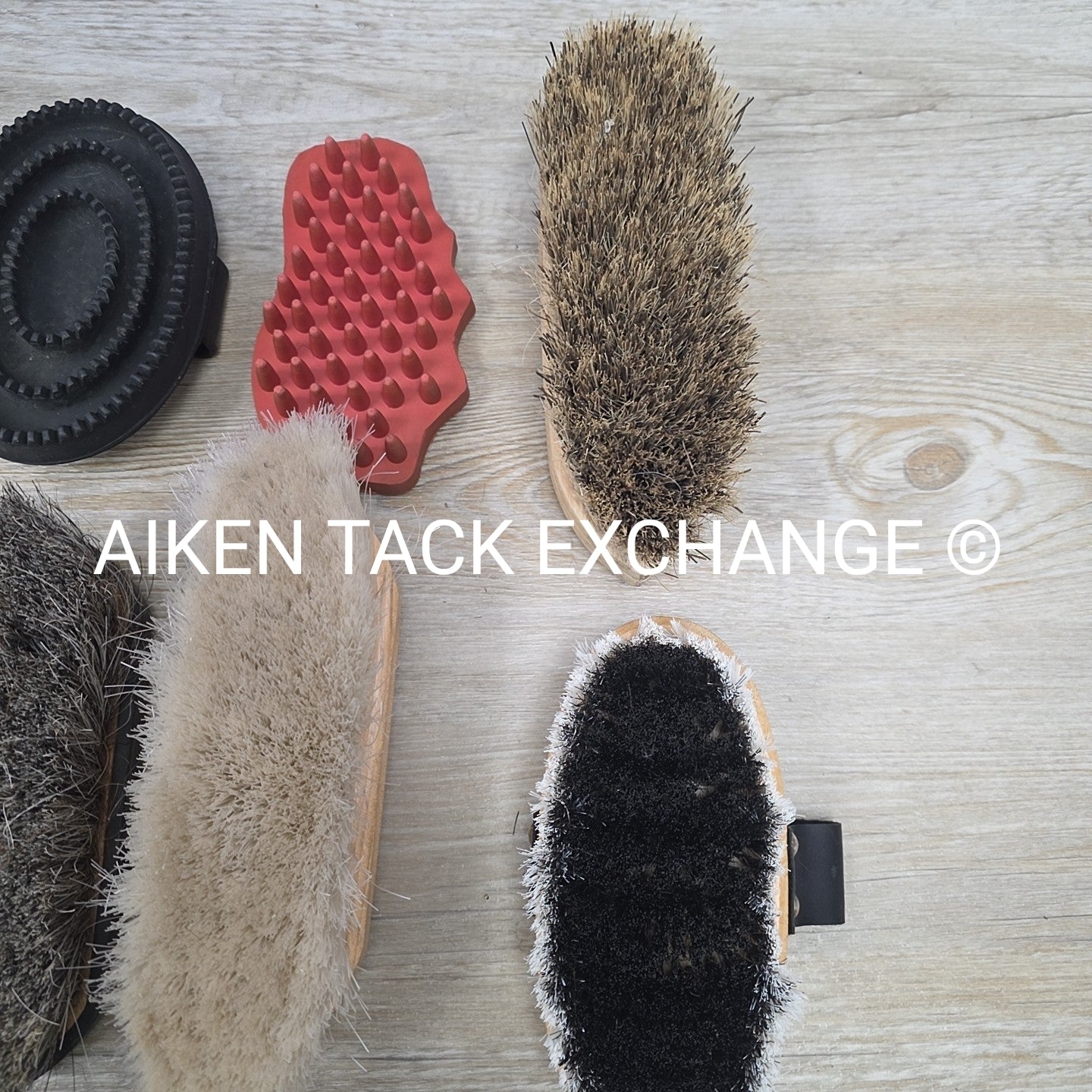 BARGAIN BUNDLE: Grooming Kit & Supplies