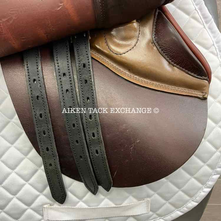 **SOLD** Stubben Edelweiss NT Deluxe Close Contact Jump Saddle, 17" Seat, 29 cm Tree - M/MW, Wool Flocked Panels