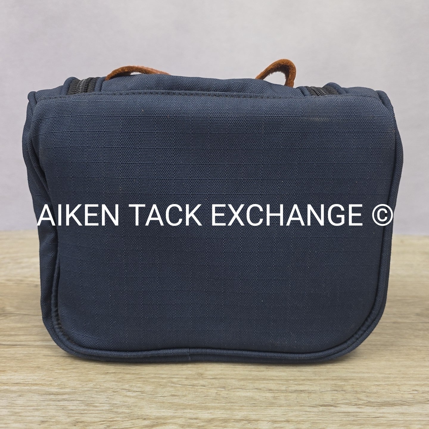 Antares Cleaning Kit Bag with Saddle Oil & Conditioner