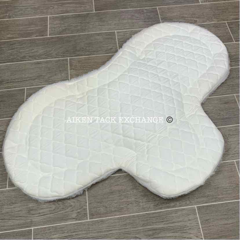 Wilker's Hunter Show Saddle Pad, Size Close Contact - 16"-16.5", Brand New