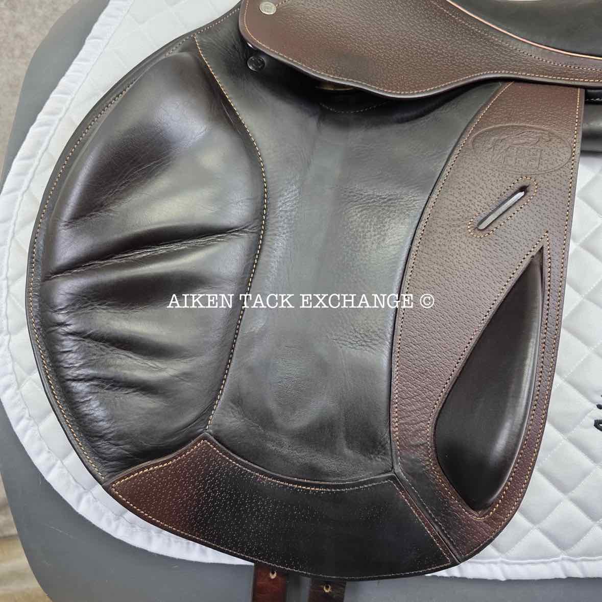 2014 Herve Godignon Jump'In Monoflap Jump Saddle, 17.5" Seat, 3A Flap, Medium Tree, Foam Panels
