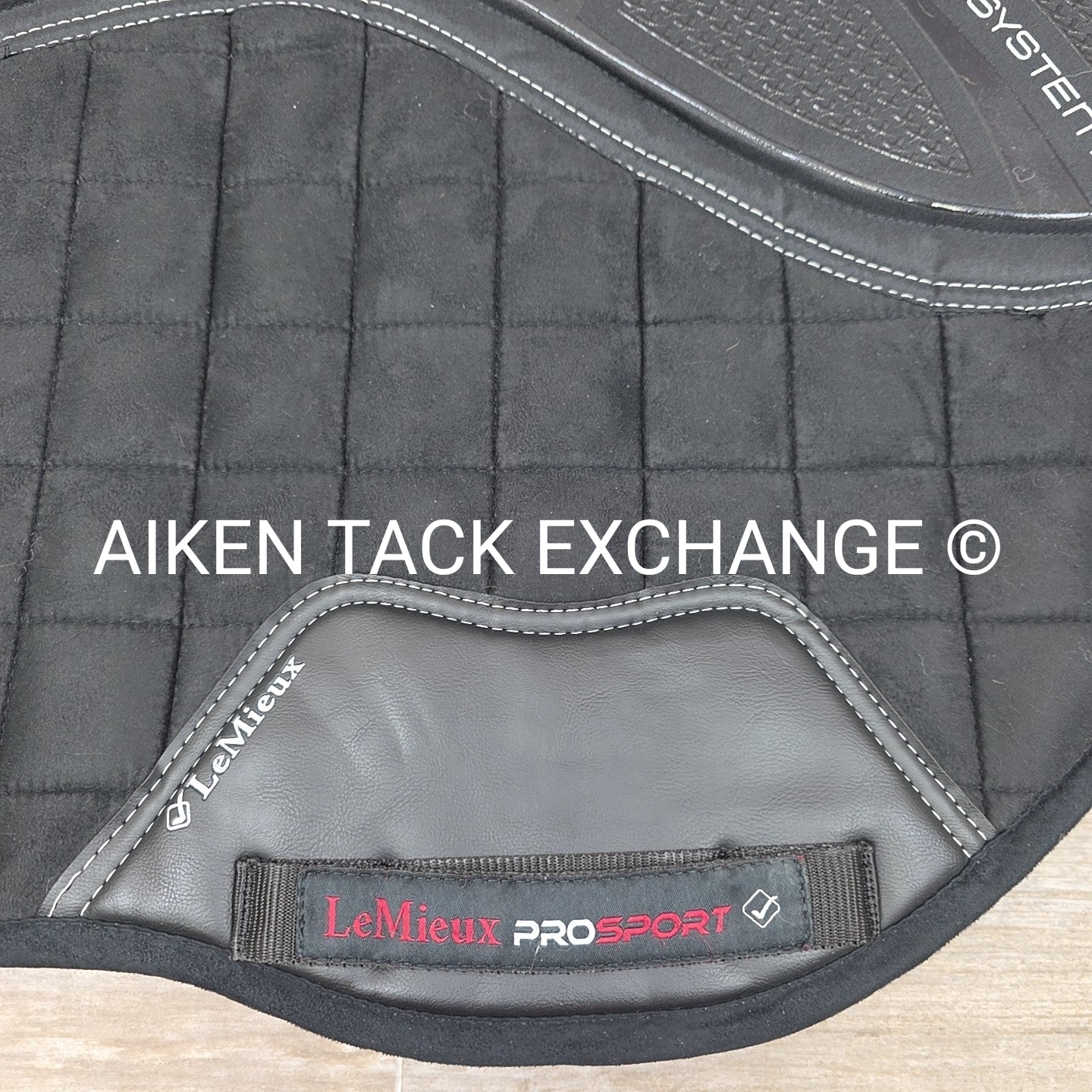 LeMieux X-Grip Silicone Eurojump Square Saddle Pad, Large