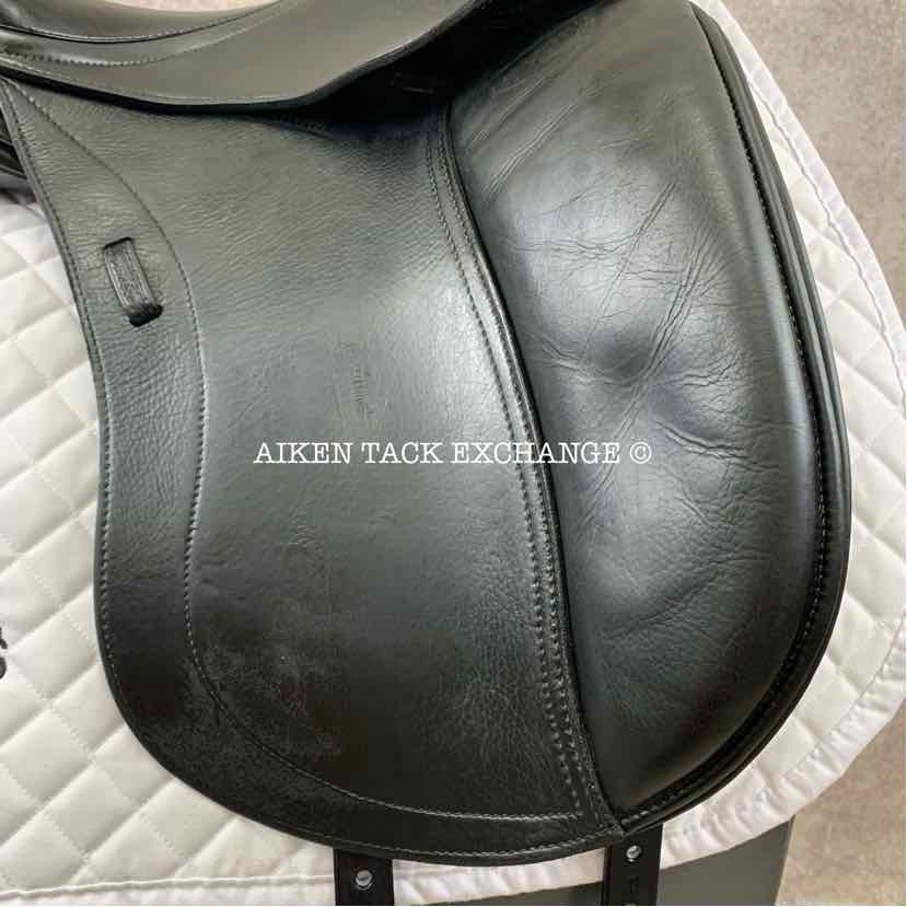 2009 Schleese Victory Dressage Saddle, 16.5" Seat, Short Flap, Adjustable AdapTree, Wool Flocked Panels