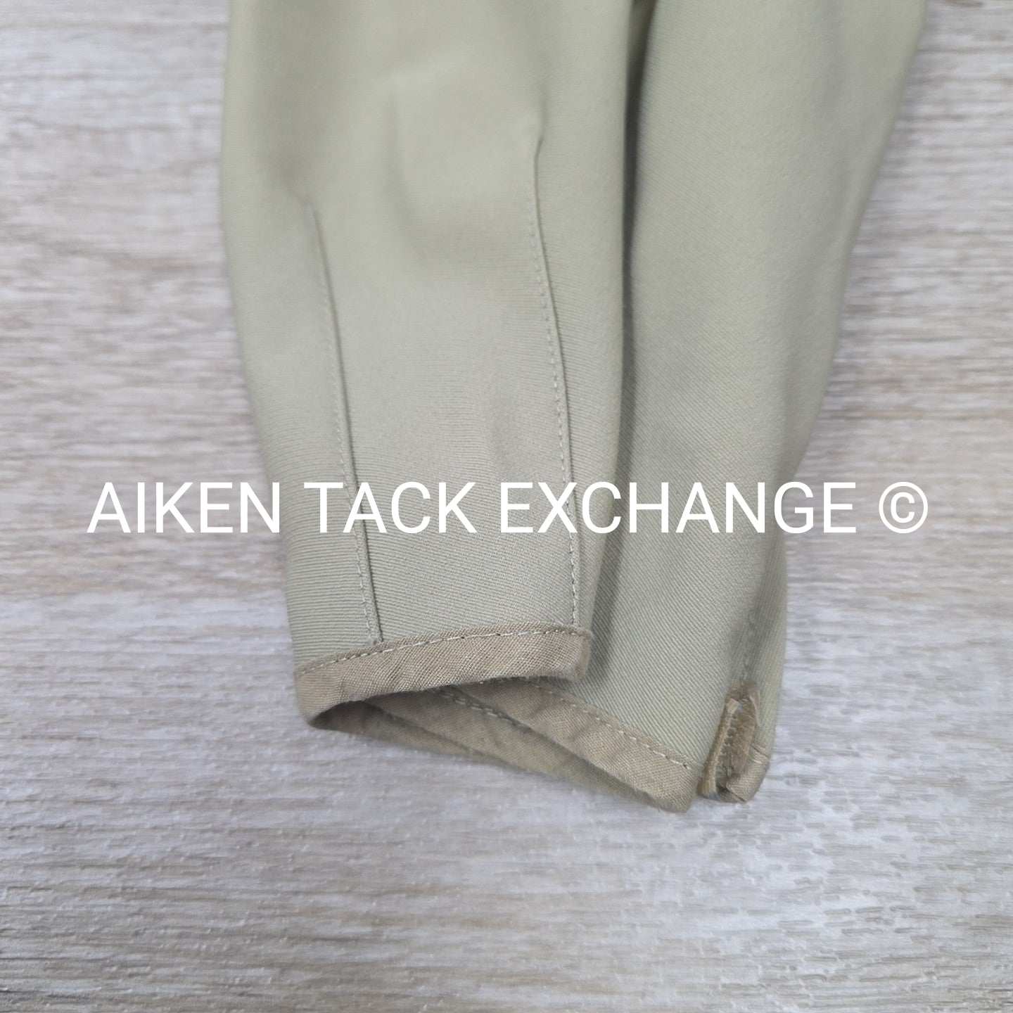 Tailored Sportsman Supreme Hunter Knee Patch Breeches, Size 34 L