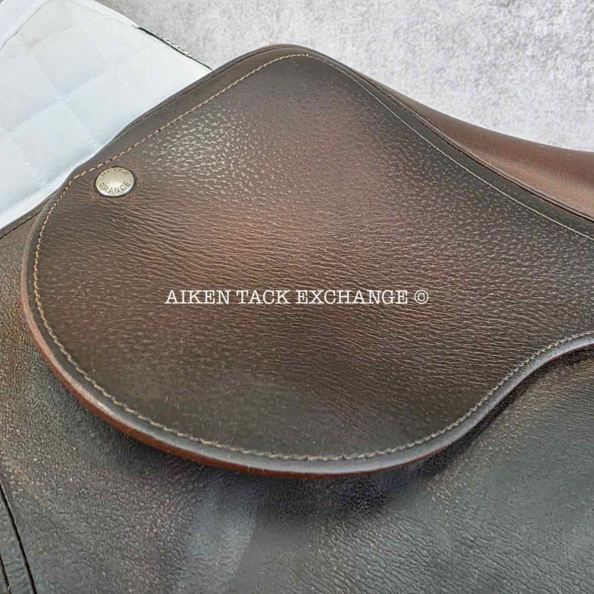 **SOLD** 2013 Meyer Act 1 Close Contact Jump Saddle, 18" Seat, Medium Tree, Foam Panels