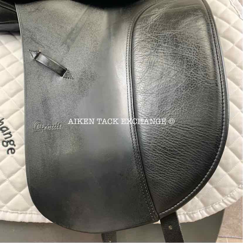 Circuit by Dover Saddlery Dressage Saddle, 17" Seat, Medium Tree, Wool Flocked Panels