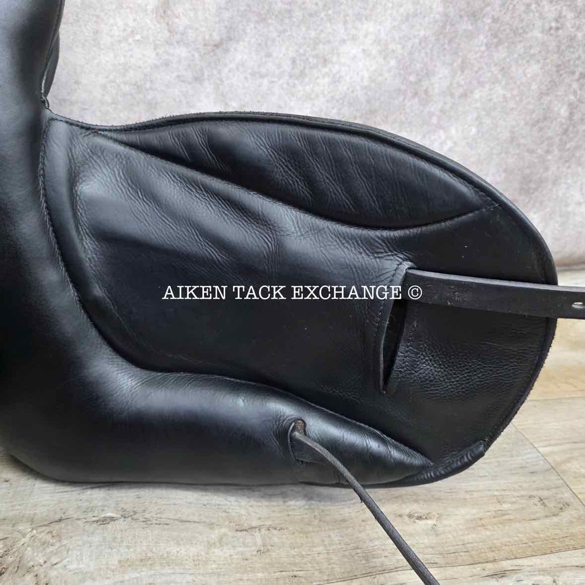 2018 Custom Saddlery Icon Flight Monoflap Dressage Saddle, 17.5" Seat, Adjustable Tree, Wool Flocked Panels